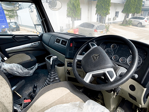 HOWO-NX-6X4-380-TRACTOR-8