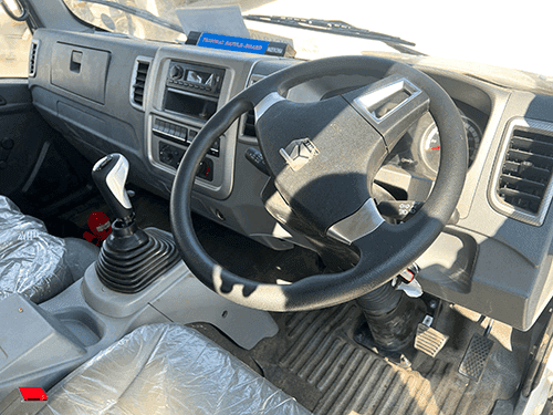 Sinotruk-Howo-4x2-cargo