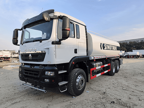 SINOTRUK HOWO TX 6X4 Water Bowser, RHD-1